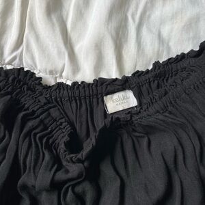 Keliki Hawaii Black Skirt